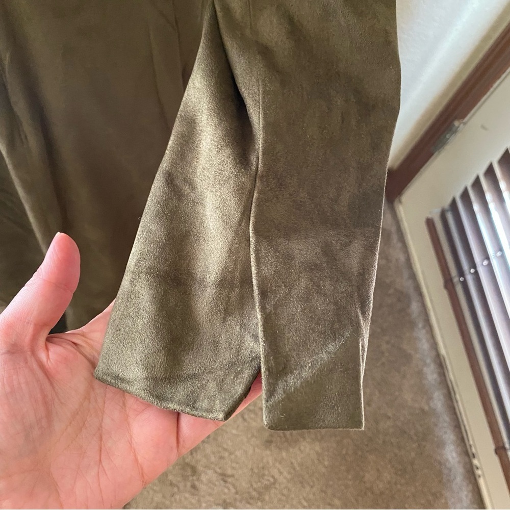 Catherine Malandrino Faux Suede Pleated Skirt Long Sleeve Dress Roasted Okra: 10 - Picture 6 of 12